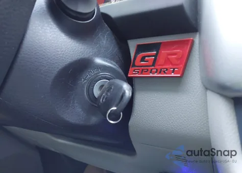 2016 Toyota Highlander Le V6 z USA, uszkodzony, nr VIN 5TDBKRFH8GS262232